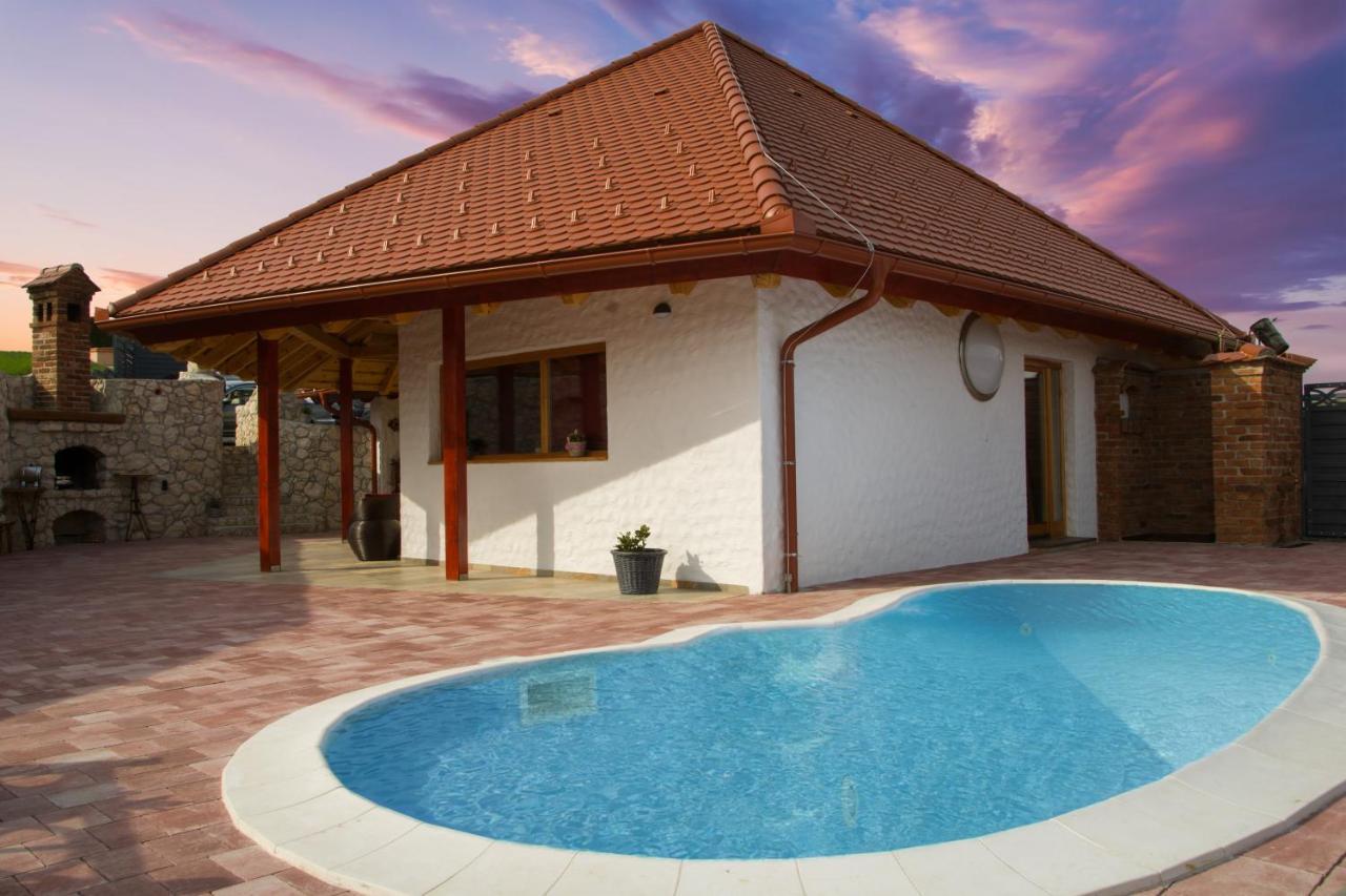 Secret Wellness Apartment Bodonci Екстериор снимка